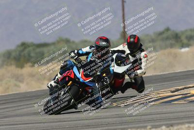 media/Oct-13-2025-Moto Forza (Mon) [[a66d839500]]/3-B Group/Session 3 (Turn 16)/